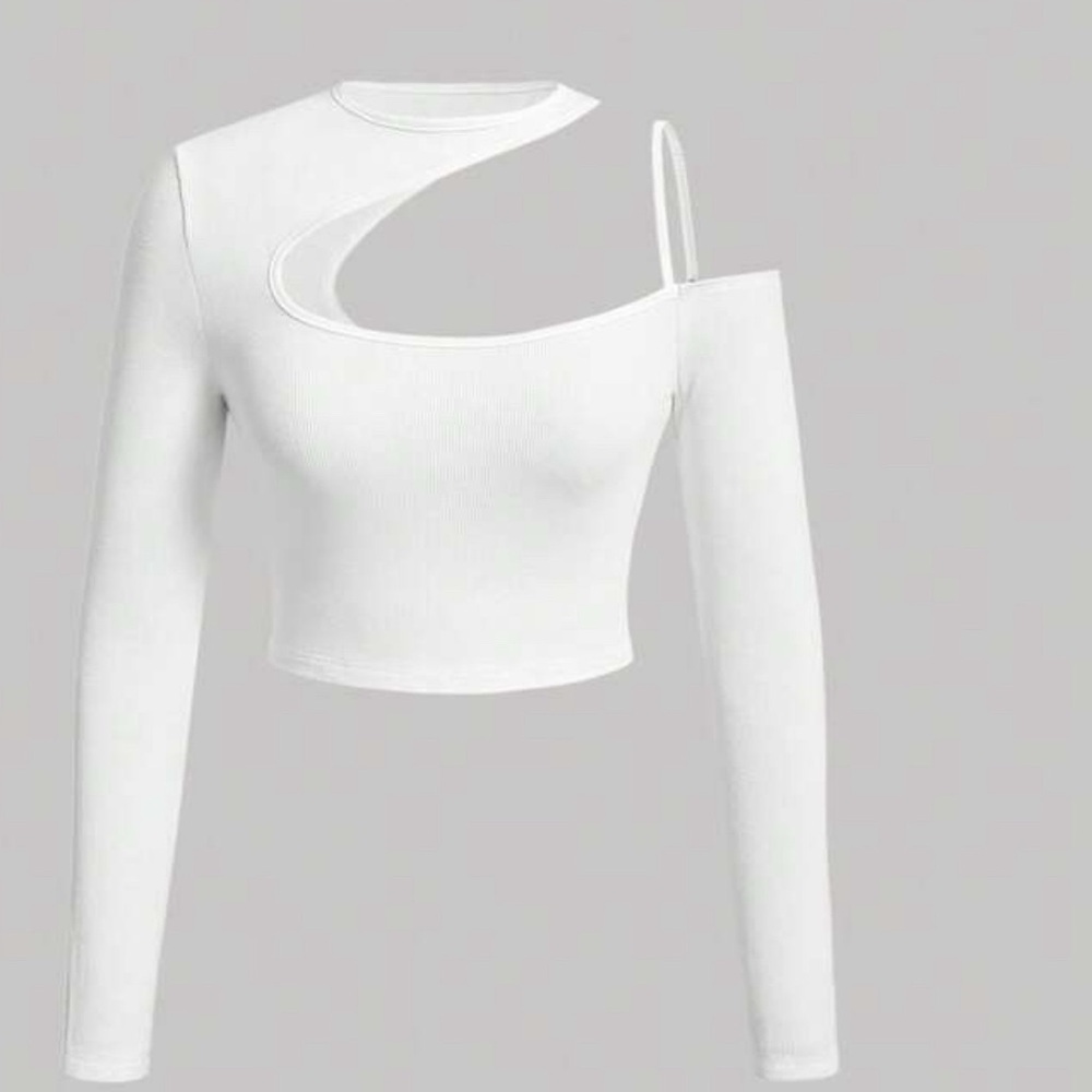 SHEIN Solid Asymmetrical Neck Crop‎ Tee